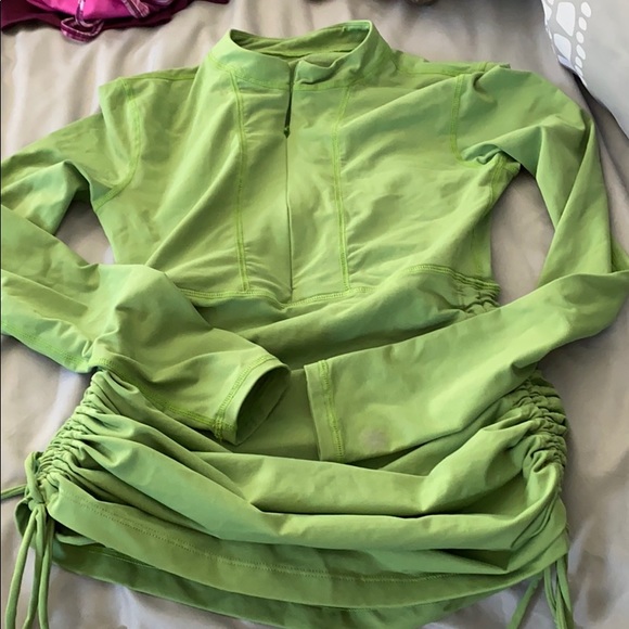 Athleta Other - Athleta - green rash guard size xs